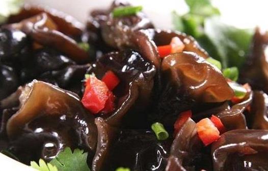 什么人不能吃木耳?木耳不能和什么一起吃