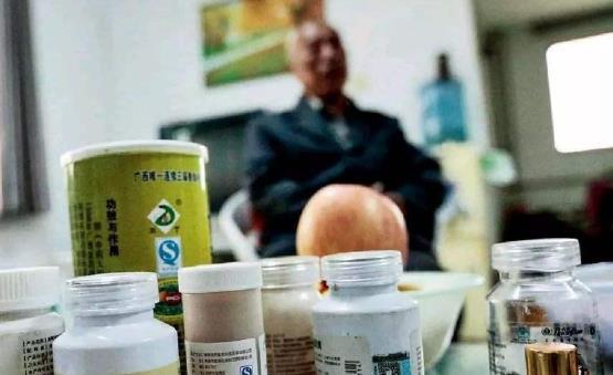 Ϊ��ĸ��ѡ�����ʵ����걣��Ʒ �����۾�������Ҫ