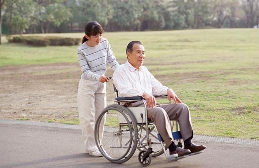 老年人不能常吃这些致癌食物!