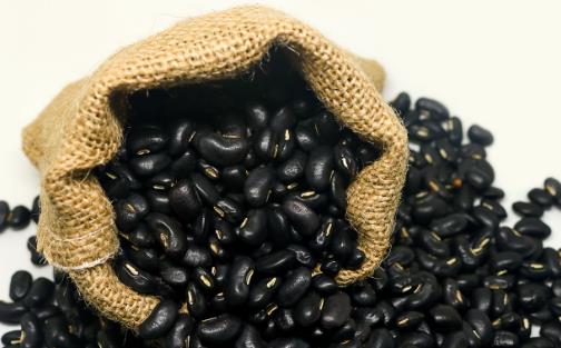 ���˸��ʺϳԺڶ����� ˵˵�ڶ��ļ����Է�