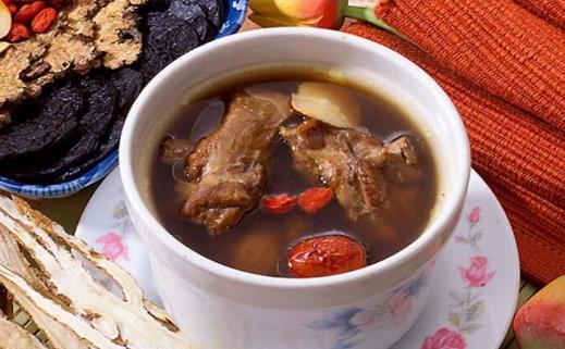 告诉你5个丰胸好习惯 让您吃出傲人身材的丰胸食谱