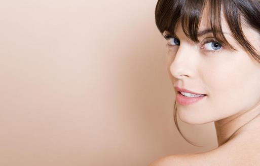 ��ױ���շ� �����еķ۵�ͿĨ��